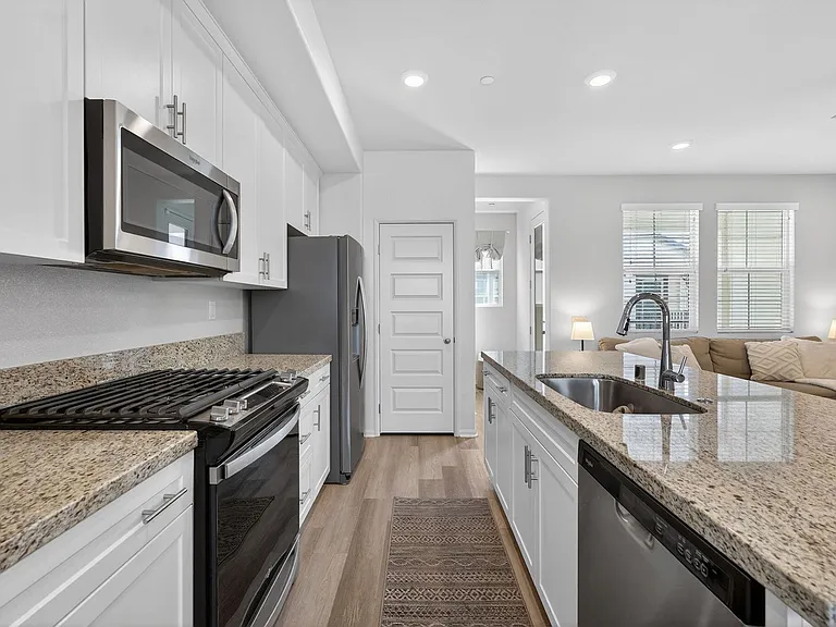 40379 Melrose Dr — Photo 8