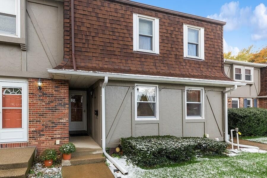 1st image of 2516 Dover Ln