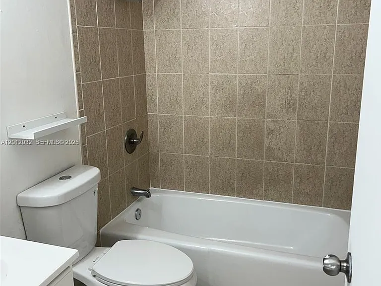 9445 SW 76th St #U6 — Photo 15