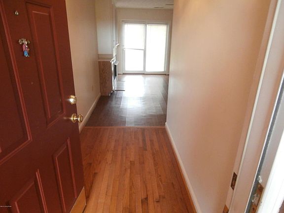 3rd image of 2060 Hearthside Cir