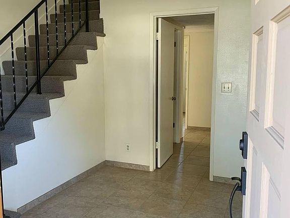 4th image of 239 Reata Ave
