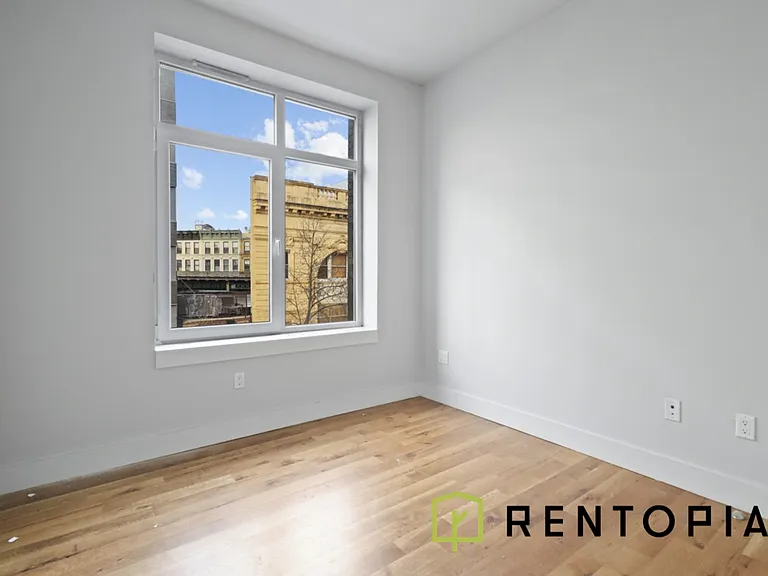 1038 Greene Ave #501A — Photo 5