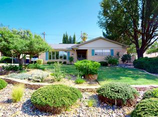 5828 Pebble Beach Dr, El Paso, TX 79912