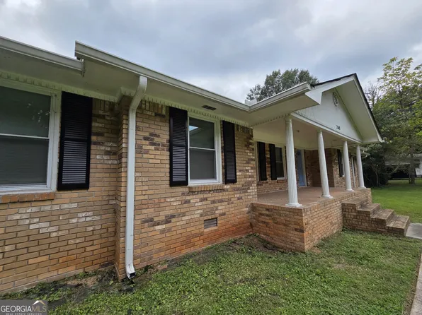 3340 Skyview Dr, Lithia Springs, GA 30122