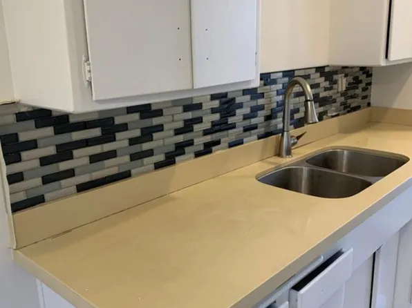 1529 W 108th St #1, Los Angeles, CA 90047