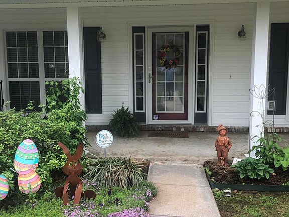 3rd image of 507 Fair Oaks Ln