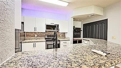 3rd image of 130 SW Peacock Blvd APT 102-16-102
