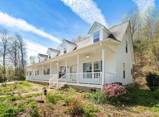 368 Trammel Gap Rd, Saluda, NC 28773