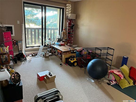 4th image of 311 Tait Cres #303