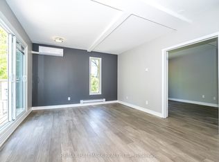 32 Hogarth Ave #2, Toronto, ON M4K 1K1