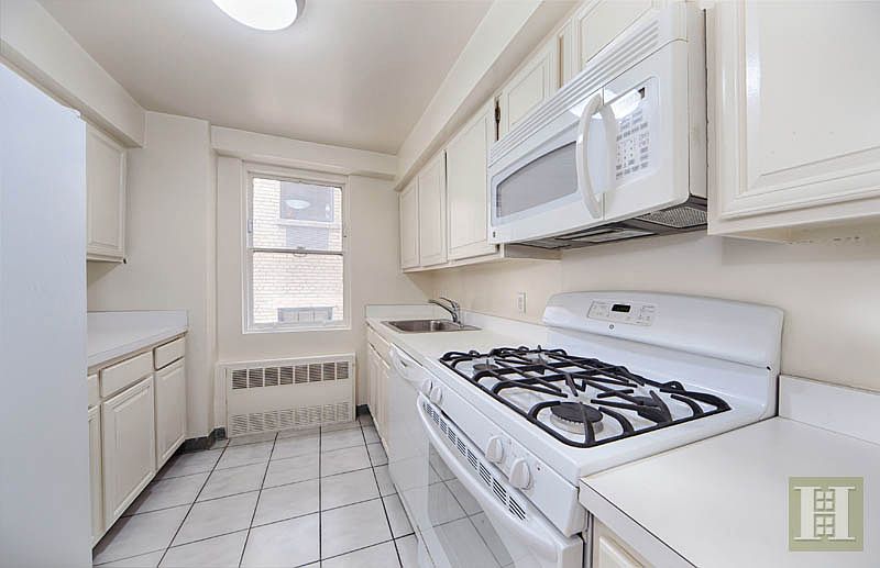 1st image of 900 Park Ave APT 14E