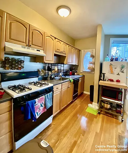 17 Highgate St #1 Photo 1