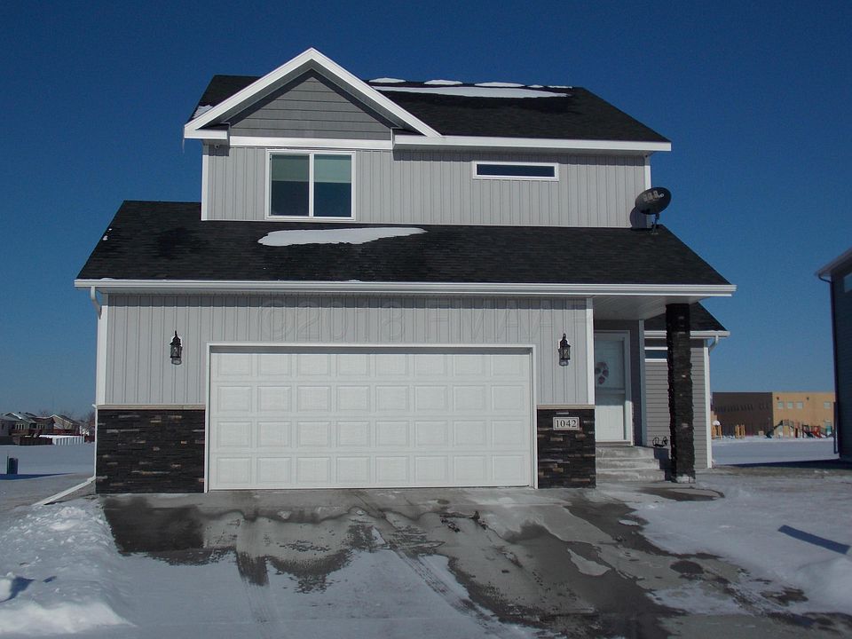 1st image of 1042 44th Ave S