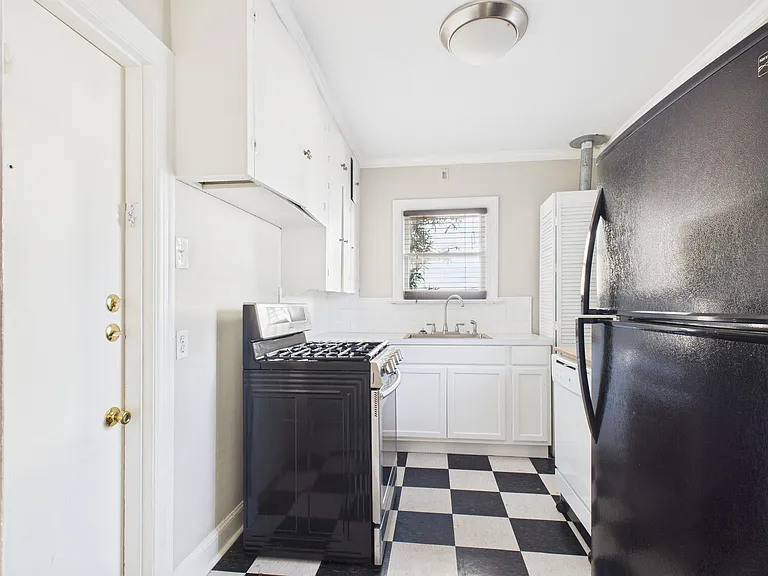 1920 Richmond Ave #14 — Photo 6