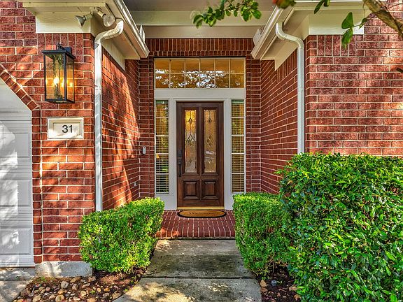 3rd image of 31 Canoe Birch Pl