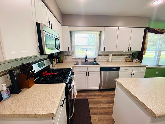 2nd image of 7749 N Gleneagle Dr