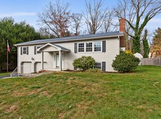 5 Stephen Dr, Webster, MA 01570