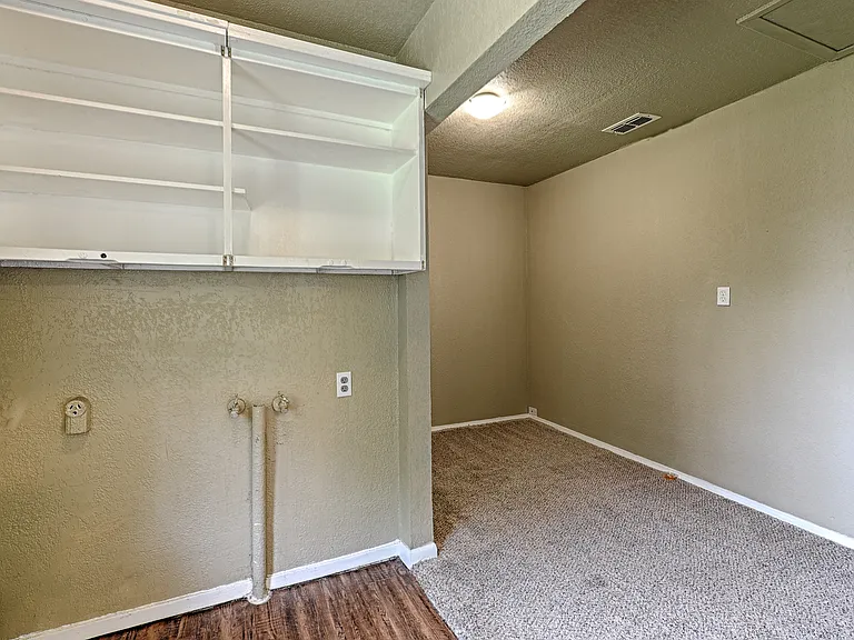 4909 Dalevale Ct — Photo 8