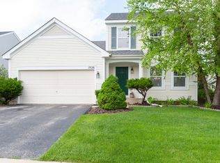 1926 Marsh Meadow Ln, Round Lake, IL 60073