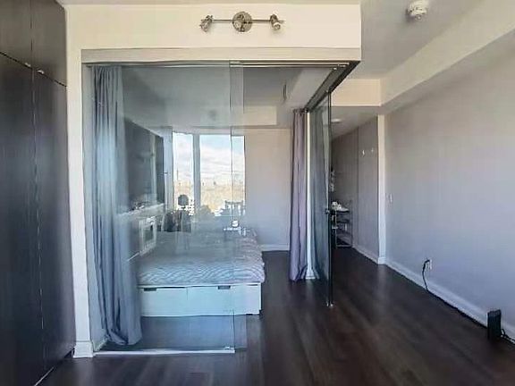 2nd image of 155 Yorkville Ave #2220