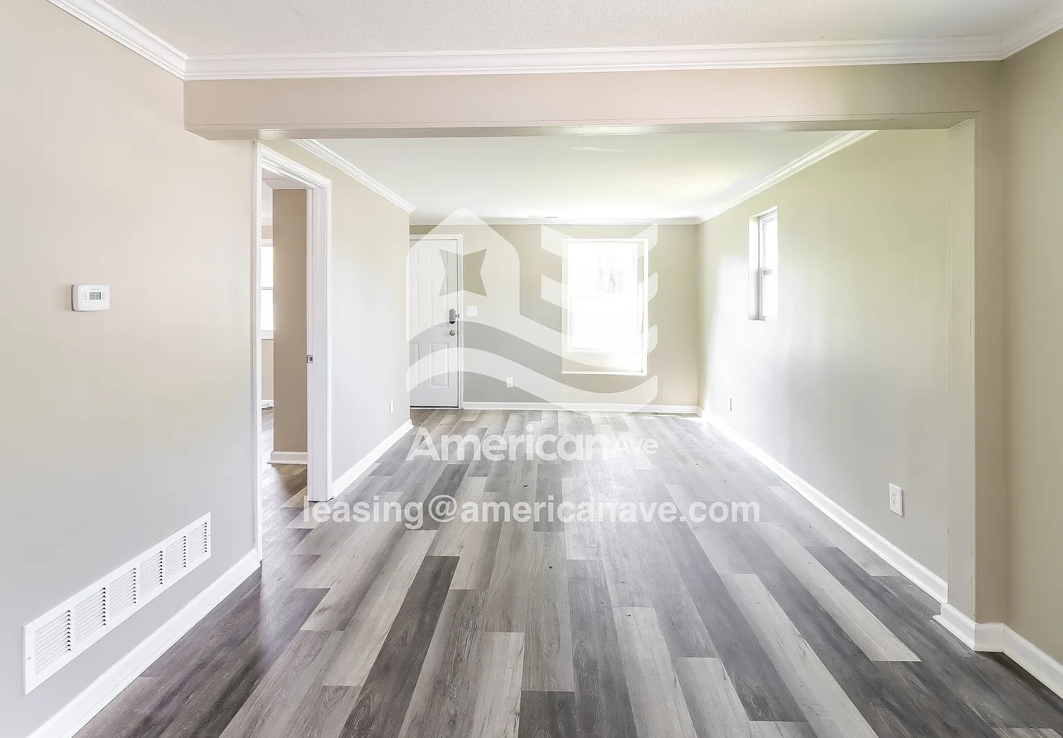 3 bed, 1.0 bath, 972 sqft, $1,650 — Photo 4
