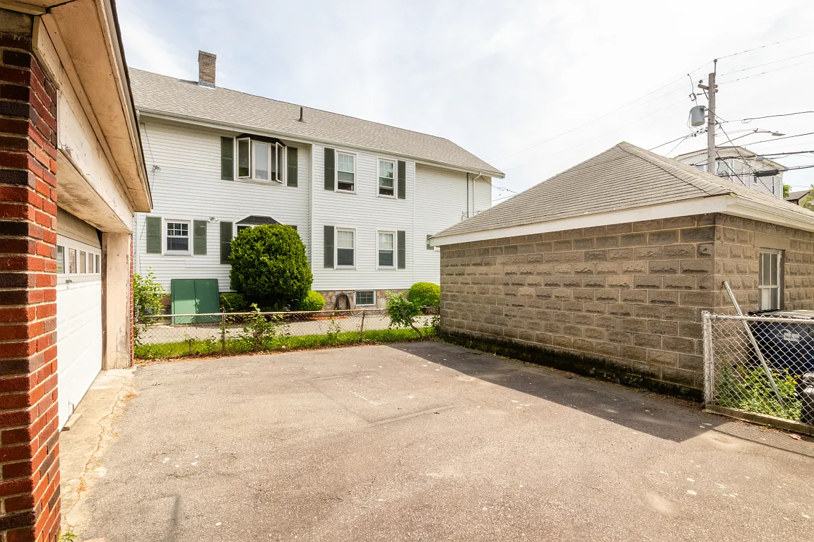 Building Photo - 57 Ardale St #2