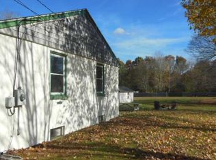 92 High St, Ashaway, RI 02804