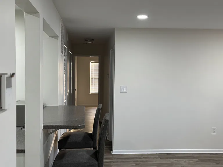 104 Olympic Ct #4 — Photo 12