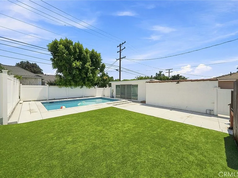 1338 Bruce Ave — Photo 32