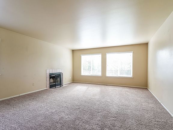 5th image of 16734 Wales St SE