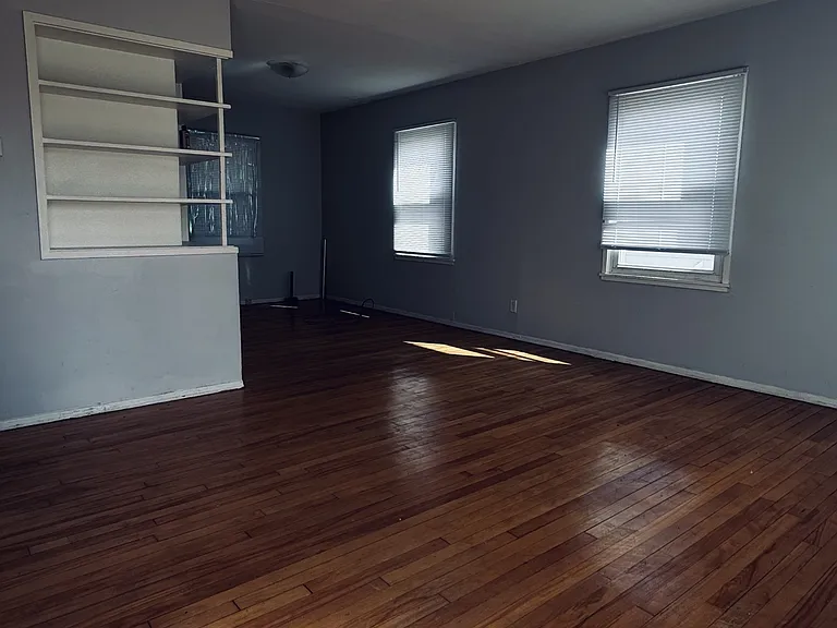 4408 E 7th Ave — Photo 5
