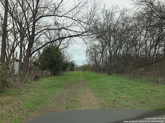 4th image of 19265 Fm 463