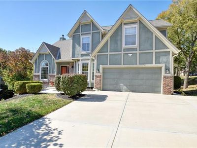 6634 Red Oak Dr, Shawnee, KS, 66217