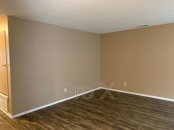 3rd image of 1001 S Saint Louis Ave #4