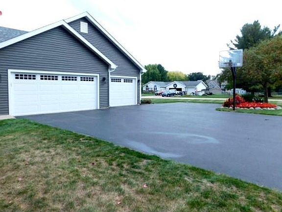 4th image of 1024 Williamsport Dr
