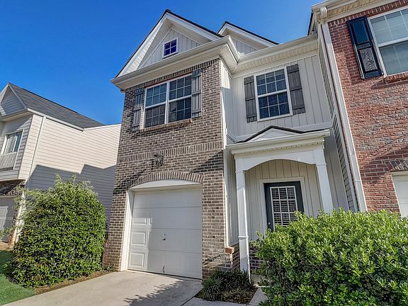 3rd image of 20 Madaline Ln #20