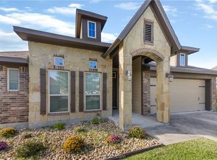 1077 Venice Dr, Bryan, TX 77808