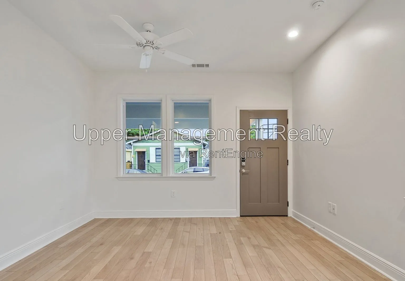 2 bed, 2.5 bath, 1040 sqft, $1,700 — Photo 3