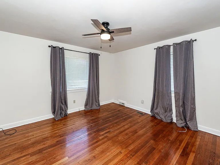 110 Gordon St — Photo 11