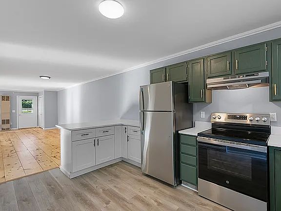3rd image of 15 Green Hill Rd