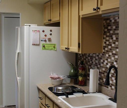 2nd image of 72 E Santa Rebecca Dr
