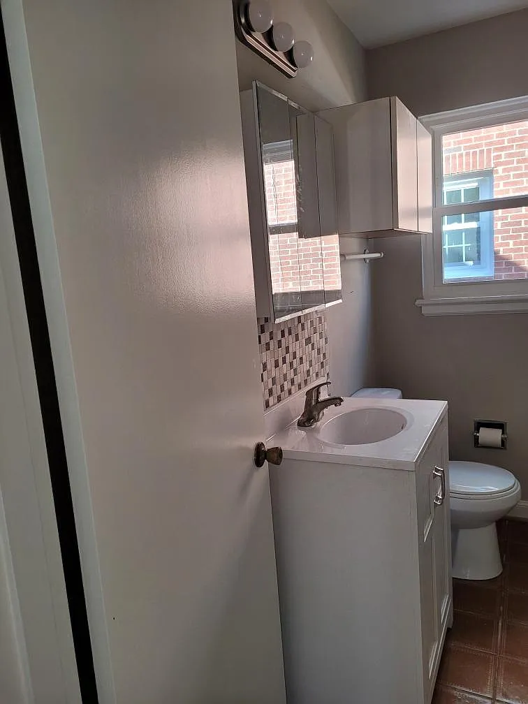 2 bed, 1044 sqft, $1,275 — Photo 3