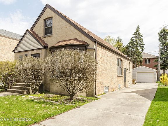 2nd image of 7107 N Melvina Ave