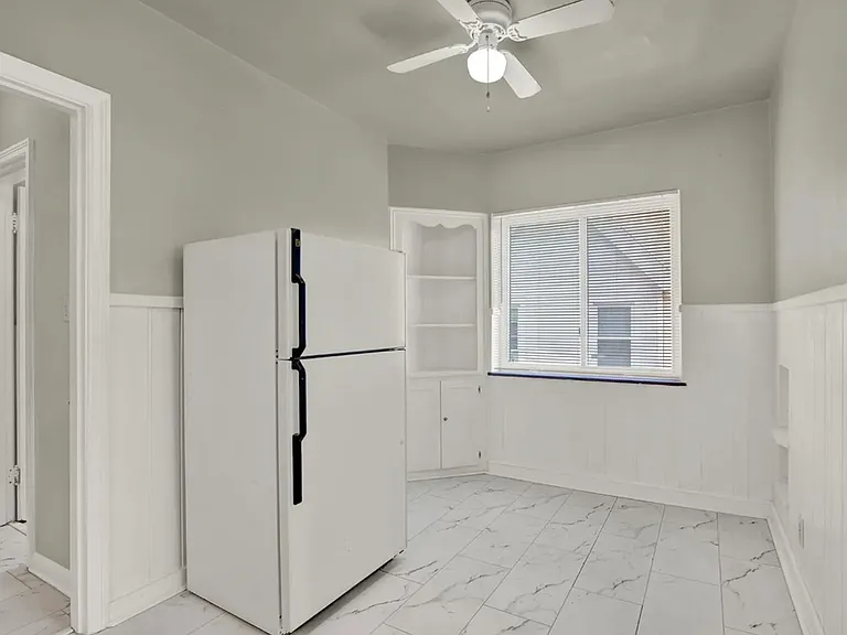 1226 Franklin Ave #1 — Photo 3