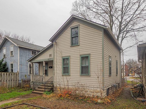 3rd image of 637 Davis St