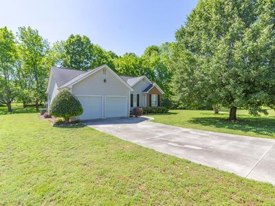 184 Field View Dr NE, Calhoun, GA, 30701