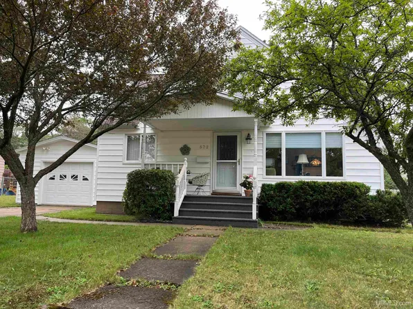 572 Duncan Ave, Ishpeming, MI 49849