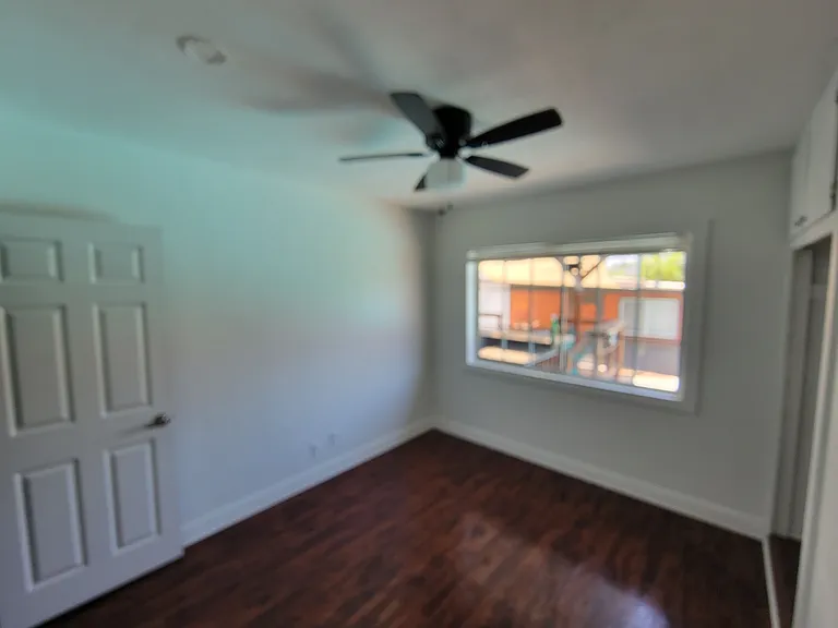 6263 N Traymore Ave — Photo 8
