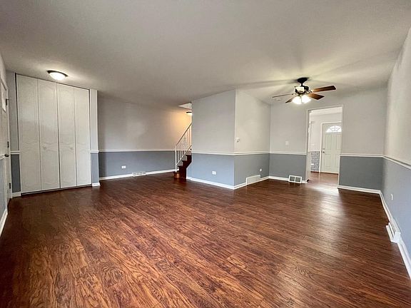 4th image of 230 Frederick Pl