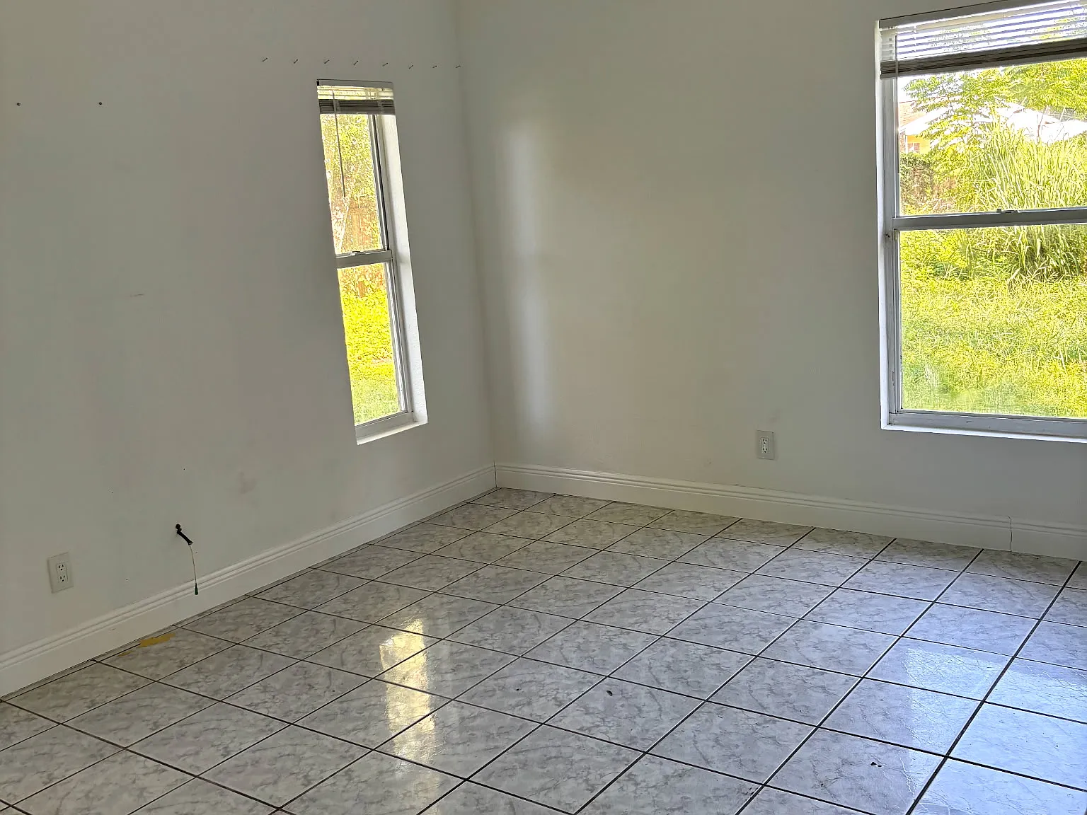 3 bed, 1100 sqft, $2,000 — Photo 3
